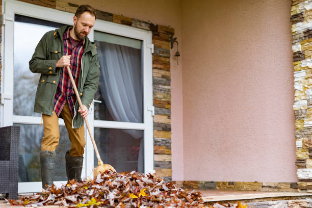 Best Garage Cleanout Services  in Mastic Beach, NY